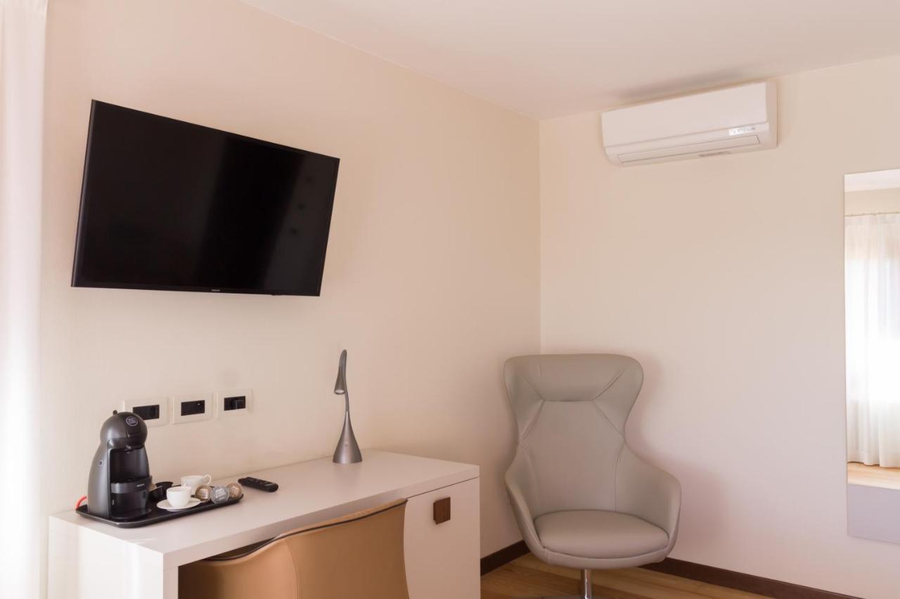 Отель Crystal Luxury House Fiume Veneto Экстерьер фото